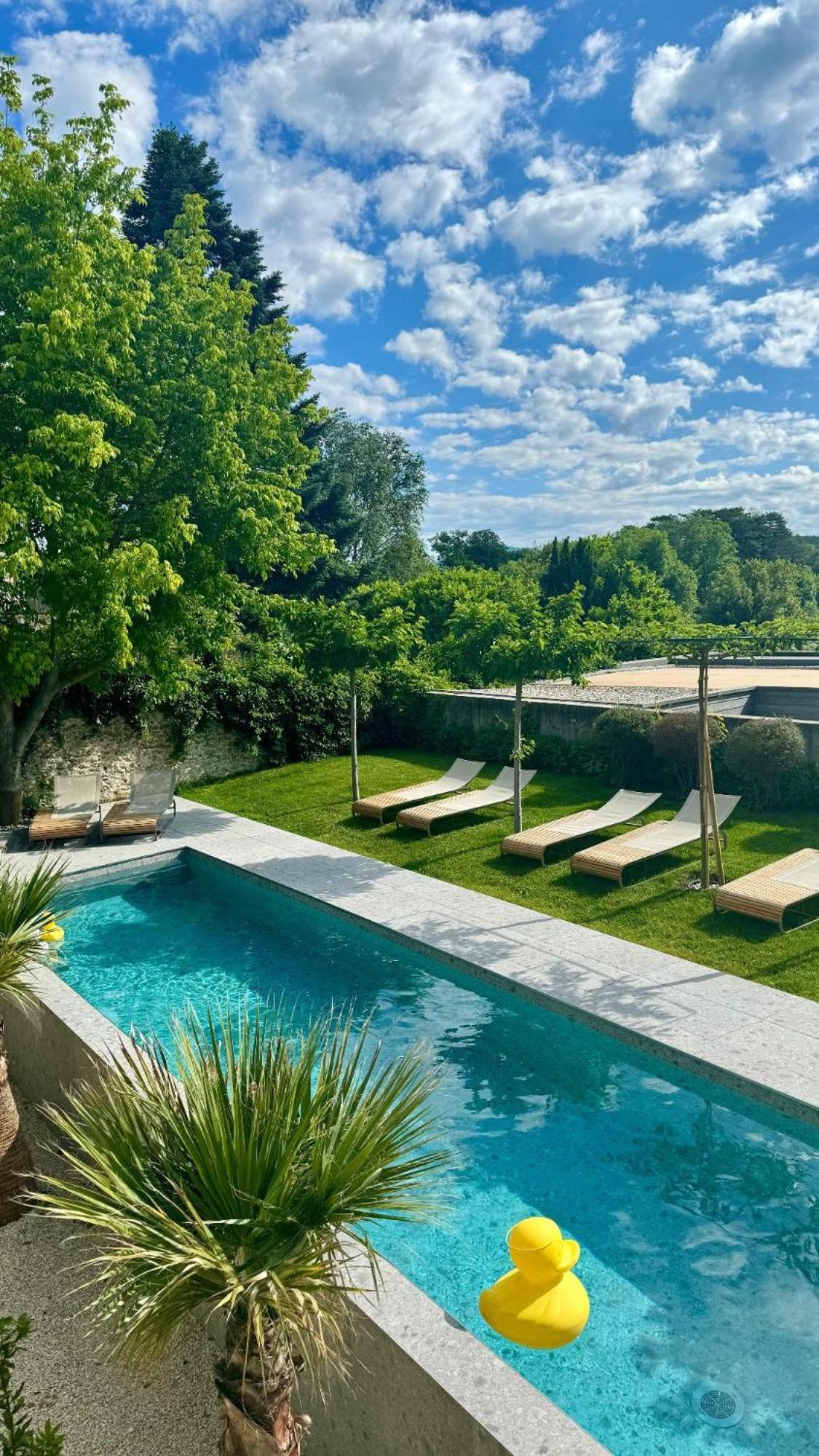 Le Pavillon M, Chambres D'Hotes De Luxe Avec Piscine & Spa Grignan Kültér fotó